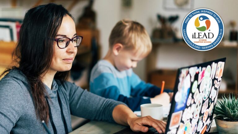 laptop mom iLEAD Hybrid